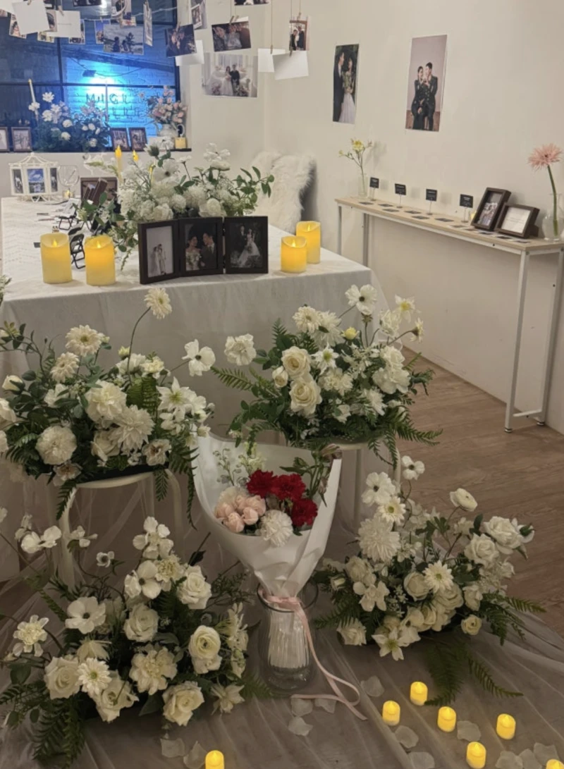 해방촌 화이트 갤러리 추억룸